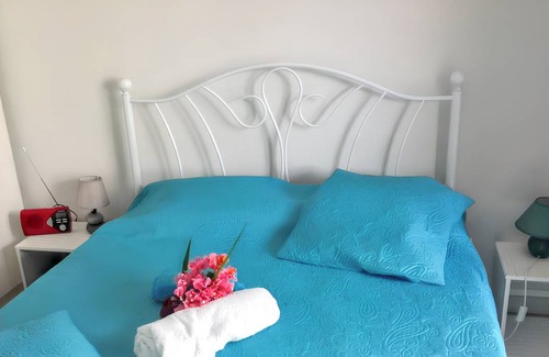 Etang Sale Les Bains House | 50 m² House ∙ 2 bedrooms ∙ 5 guests