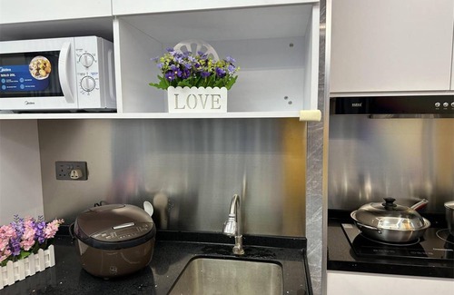 Mong Kok Apartment | 50 m² Apartment ∙ 3 bedrooms ∙ 8 guests