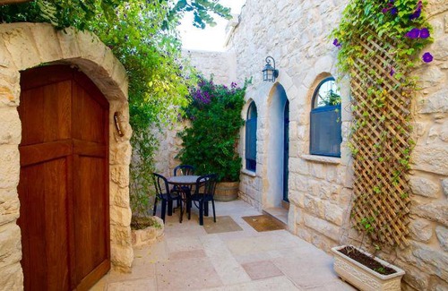Artists Colony Bed & Breakfast | 50 m² Bed and breakfast ∙ 4 guests