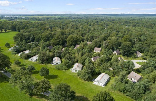 Municipality of Rijssen-Holten House | 50 m² Bungalow ∙ 3 bedrooms ∙ 4 guests