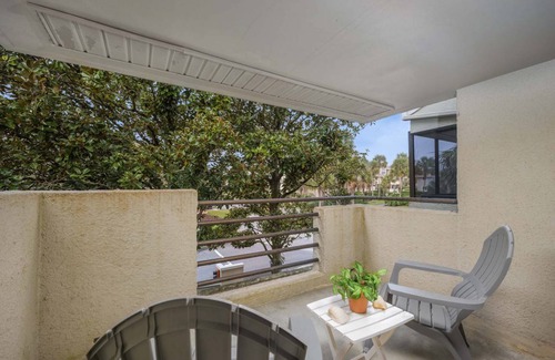 Sawgrass Condo | 50 m² Condo ∙ 2 guests