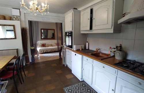 Bonnevaux-le-Prieure House | 50 m² Gîte ∙ 2 bedrooms ∙ 5 guests