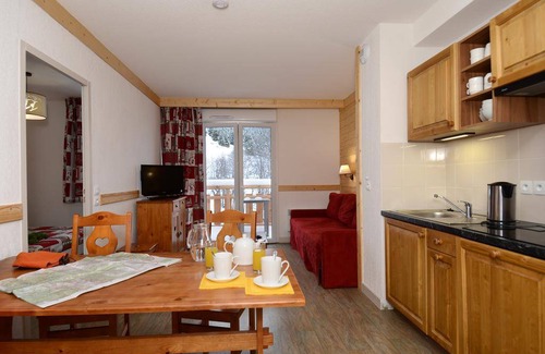 Saint-Sorlin-d'Arves Apartment | 50 m² Apartment ∙ 2 bedrooms ∙ 6 guests