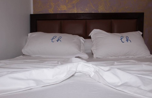 Douala Resort | 50 m² Private room ∙ 1 bedroom ∙ 2 guests