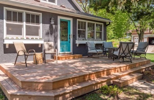 Wayzata House | 50 step to the Heart of Wayzata