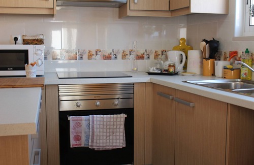 Almocageme Cottage | 500 m from the beach, for your family, your children and your pets.