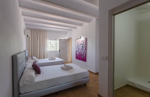 Puig d'en Valls Villa | 500 m² Villa ∙ 4 bedrooms ∙ 8 guests