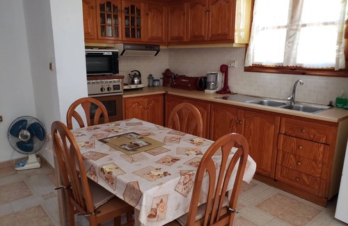 Sitia House | 500m from the sea, with a nice view, bing yard Admire the sunrise.