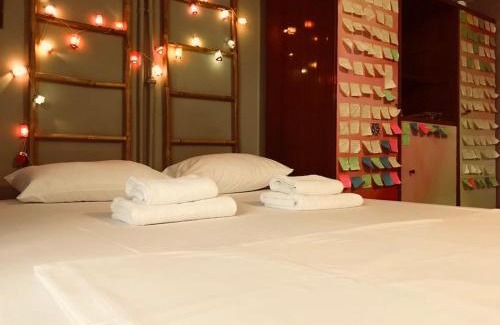 Agios Panteleimonas Apartment | 500Mbps WiFiStudio 1min from Attiki metro station
