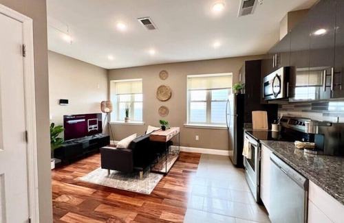 Logan Square Apartment | 501 Cozy and Comfy 1BR apartment in center citynn