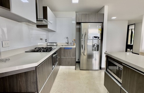 El Poblado Apartment | 502 In El Poblado hills modern & spacious