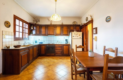 Spata-Artemida Villa | 50m by the Sea offers a spacious holiday villa, ensuring comfort for all guests.