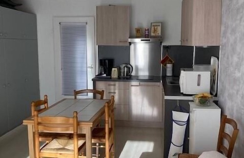 Correncon-en-Vercors Apartment | 50m from resort center, 1st floor, balcony, tv, 30m², Villard de Lans
