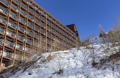 Arc-2000 Apartment | 50m from ski slopes, 10th floor, balcony, tv, 29m², Les Arcs