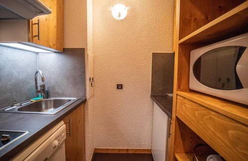 Les Avanchers-Valmorel Apartment | 50m from ski slopes, 3rd floor, view ski slopes, balcony, tv, ski locker, 27m², Valmorel
