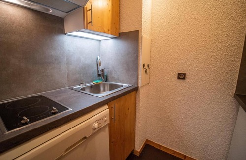 Les Avanchers-Valmorel Apartment | 50m from ski slopes, 3rd floor, view ski slopes, balcony, tv, ski locker, 27m², Valmorel