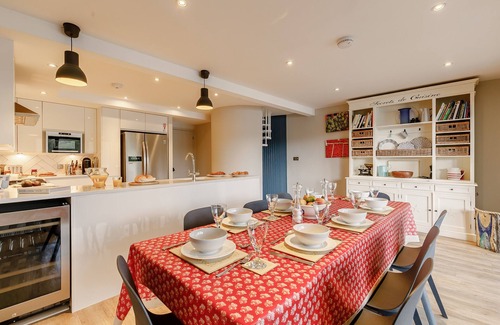 Fowey House | 51 Esplanade - Four Bedroom House, Sleeps 8