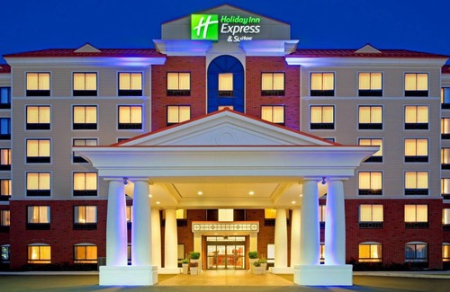 Latham Hotel | 51 m² Hotel ∙ 2 bedrooms ∙ 127 guests