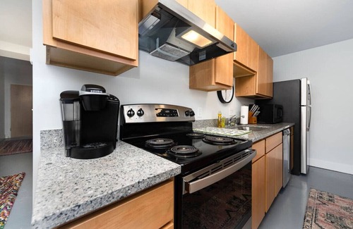 Otterbien Home Apartment | 5108 Peters Cartridge factory · New Industrial Loft Space on Bike Trail