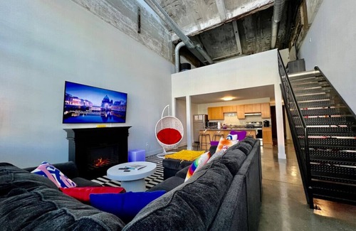 Otterbien Home Apartment | 5109 Peters Cartridge Factory · ✪Kings Island Loft w/Brewery, River, Bike trails✪