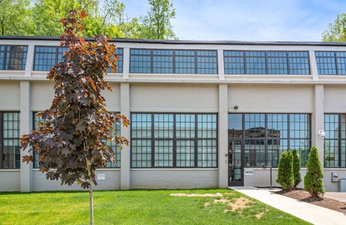 Otterbien Home Apartment | 5111 Peters Cartridge - NEW · New Industrial One Bedroom Near Mason/Kings Island