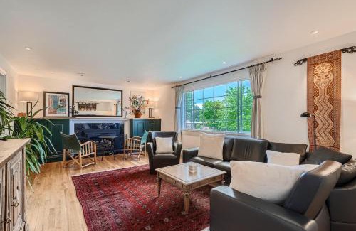 Park East House | 5144 Aurora - All