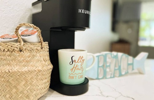 Ruskin Condo | 516- Sea Salt Retreat: FULL RENOVATION! Little Harbor Beach Resort, 2 min walk to beach! Sleeps 4!