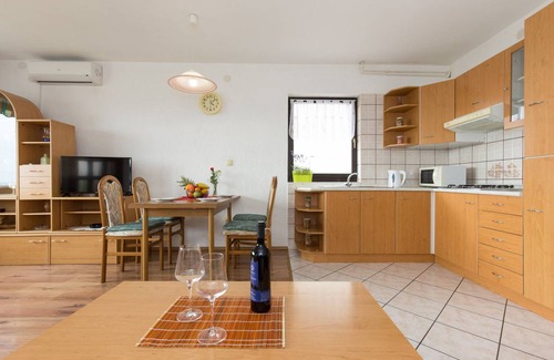 Punat Apartment | 52 m² Apartment ∙ 2 bedrooms ∙ 4 guests