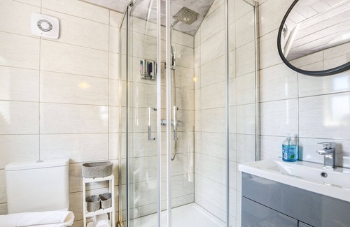 Coventry House | 52NRC Unli Wi-fi |3 Bedroom House |Mins to Ricoh Arena