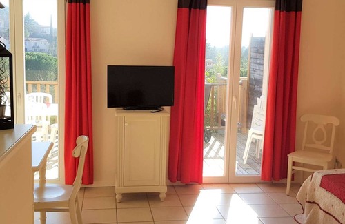 Rouret House | 53 m² House ∙ 3 bedrooms ∙ 8 guests