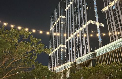 Batam Apartment | 53rd Floor, 2 BR, Netflix, Apt with view 2 nights min. by SKY