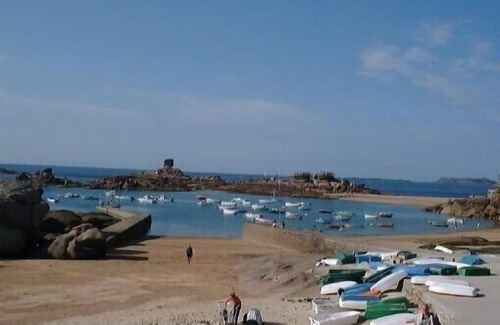 Tregastel Apartment | 54 m2 apartment near the beach - sea and rocks in Trégastel
