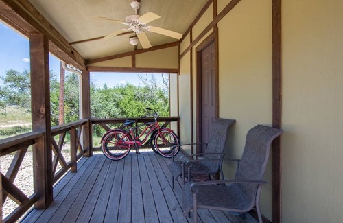 Fredericksburg Cabin | 54 m² Cabin ∙ 1 bedroom ∙ 2 guests