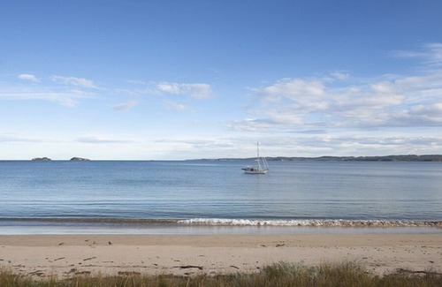 Maloneys Beach House | 54 Maloneys Drive, Maloneys Beach
