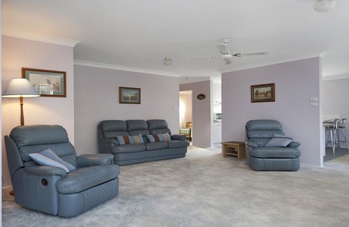 Maloneys Beach House | 54 Maloneys Drive, Maloneys Beach