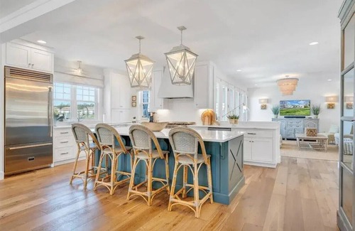 Moneta House | 5400sf, Lakefront, gentle slope, 6Bdrs,4.5Baths, kayaks,paddleboards,firepit,gym