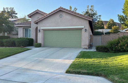 Menifee House | 55+ Gated Comm - Peaceful 2 bedroom house in Menifee - 90 Min. Night Required