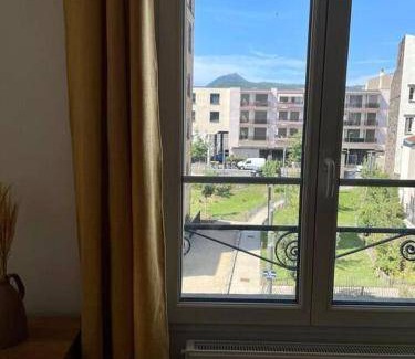 Sablon - Trudaine Apartment | 55 m² Apartment ∙ 2 bedrooms ∙ 6 guests