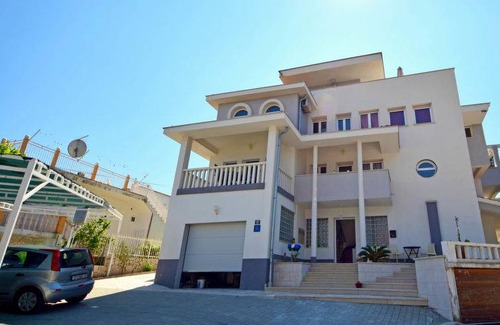 Municipality of Trogir Apartment | 55 m² Apartment ∙ 2 bedrooms ∙ 4 guests