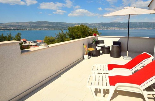 Municipality of Trogir Apartment | 55 m² Apartment ∙ 2 bedrooms ∙ 4 guests