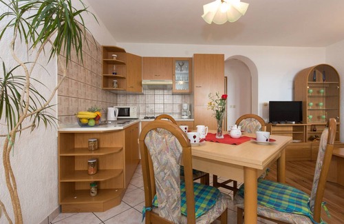 Punat Apartment | 55 m² Apartment ∙ 2 bedrooms ∙ 4 guests