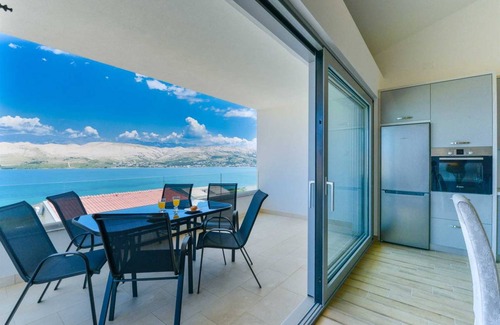 Pag Apartment | 55 m² Apartment ∙ 2 bedrooms ∙ 5 guests