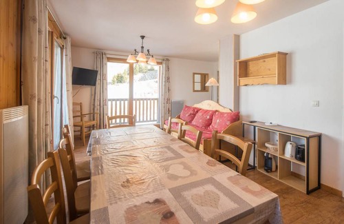 Orcieres-Merlette Apartment | 55 m² Apartment ∙ 2 bedrooms ∙ 8 guests