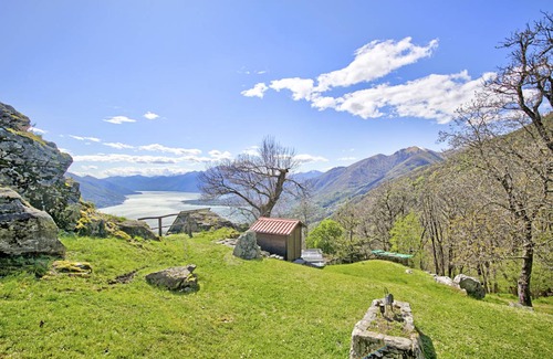 Riazzino Ski Chalet | 55 m² Chalet ∙ 1 bedroom ∙ 3 guests