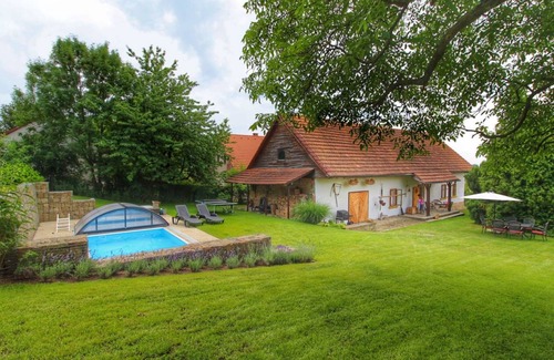 Libel Villa | 55 m² Villa ∙ 1 bedroom ∙ 5 guests