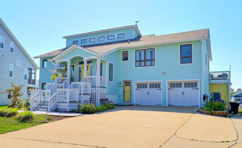 Colington Harbour House | 5527 - Blue Skies and Tailwinds