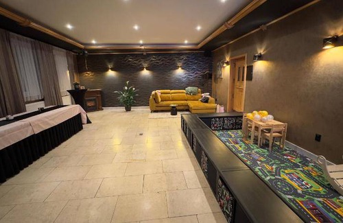 Rozmberk nad Vltavou Hotel | 56 m² Hotel ∙ 2 bedrooms ∙ 5 guests