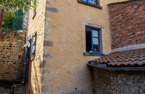 Champeix House | 56 m² Gîte ∙ 1 bedroom ∙ 2 guests