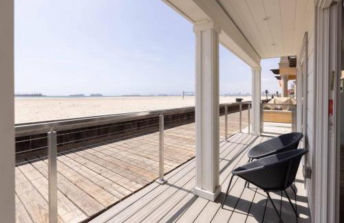 Peninsula House | 5609 East Seaside Walk