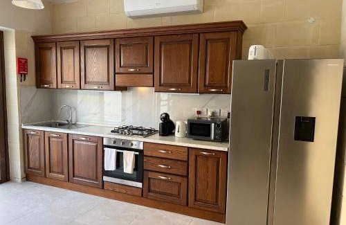Sannat House | 565 m² House ∙ 7 bedrooms ∙ 19 guests